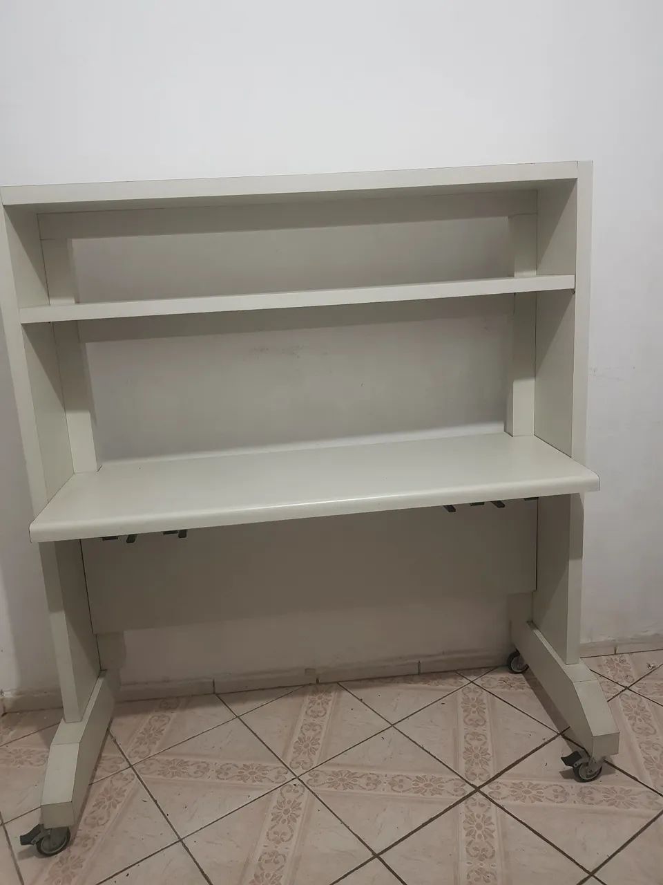 2 Cadeiras giratória e balcão de escritório  - Foto 3