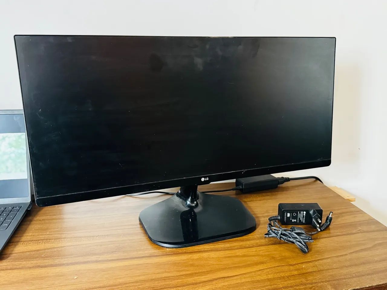 Monitor LG 25UM58G-P (Display Quebrou) - Foto 4