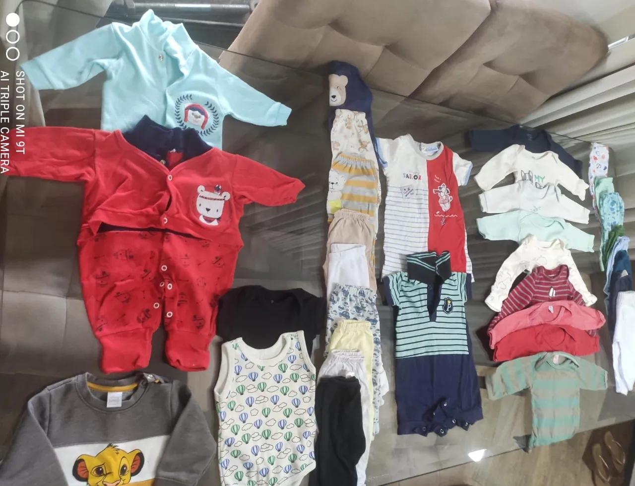 Lote de Roupas para Bebê P - Várias Peças