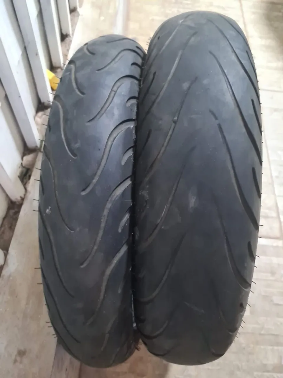 Pneus par 140/17 e 110/17 Pilot Street 1 Michelin