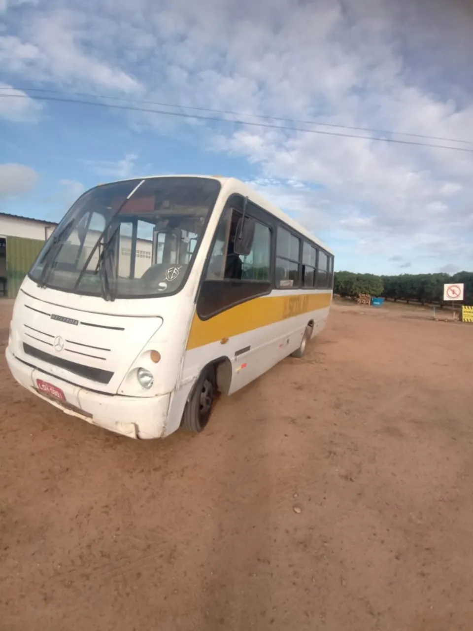 Micro ônibus Mercedes