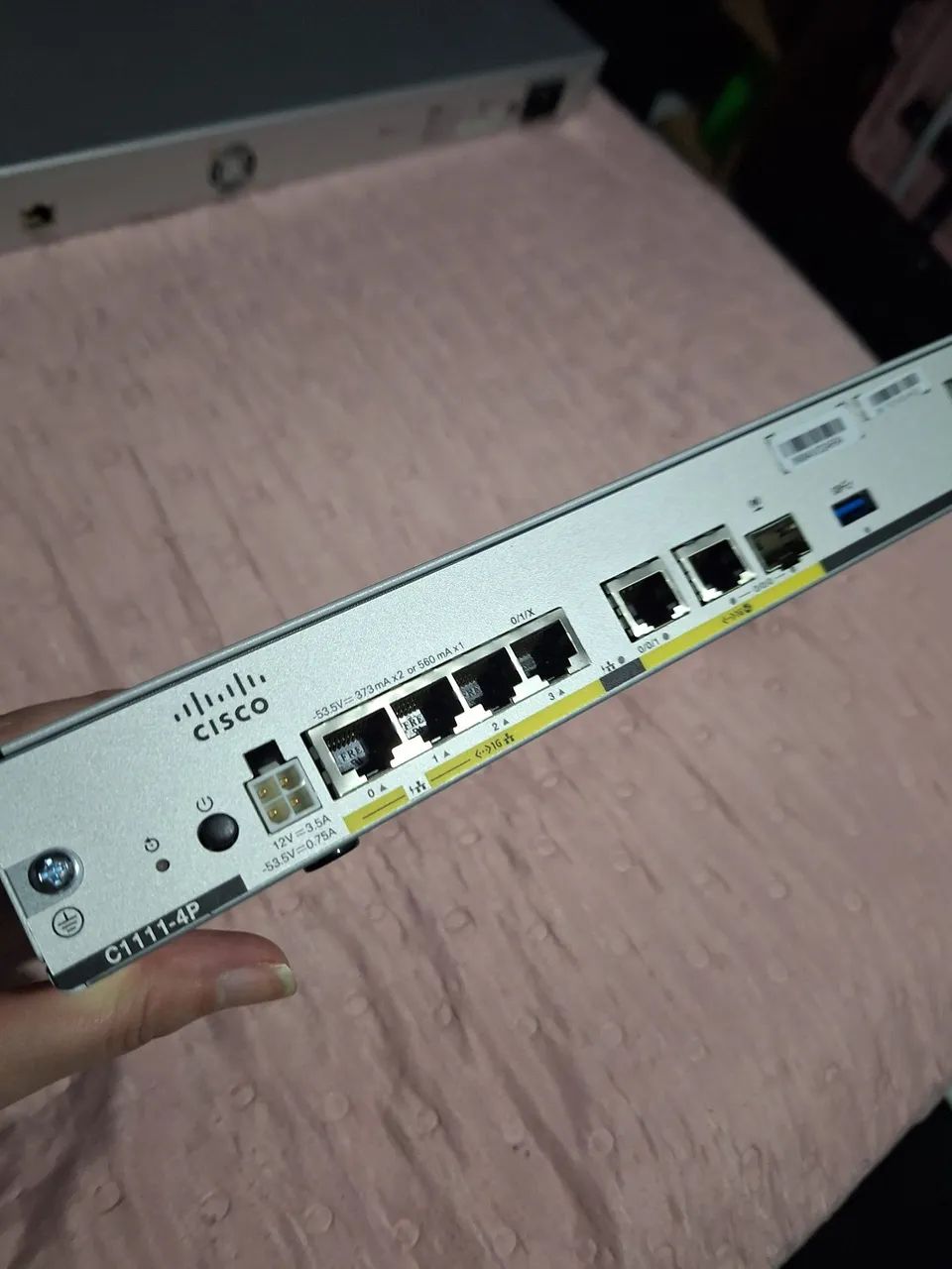 ROTEADOR EMPRESARIAL CISCO C1111-4P - Foto 4