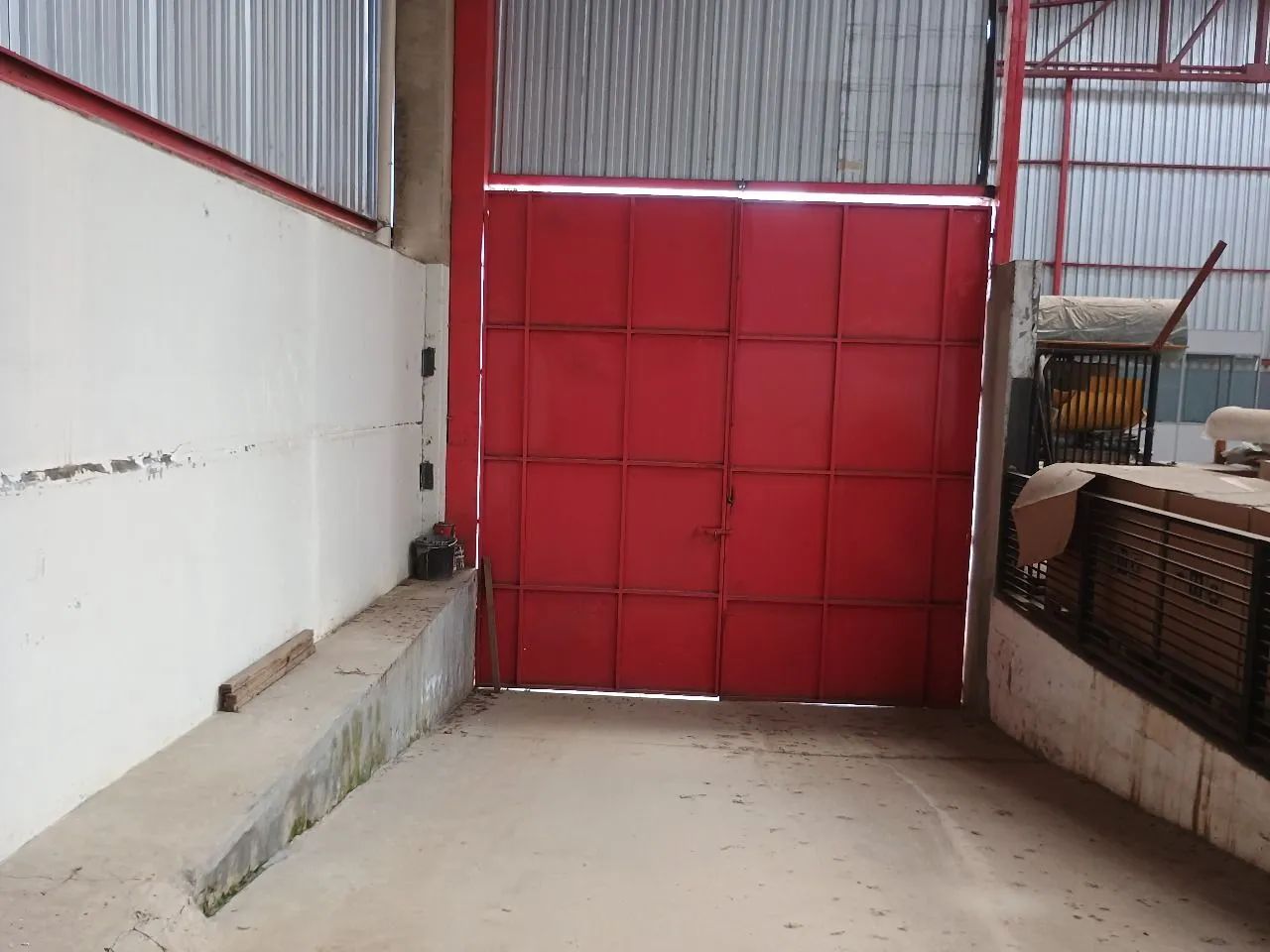 Três Rios - Galpão com 900m². Oportunidade! - Foto 2