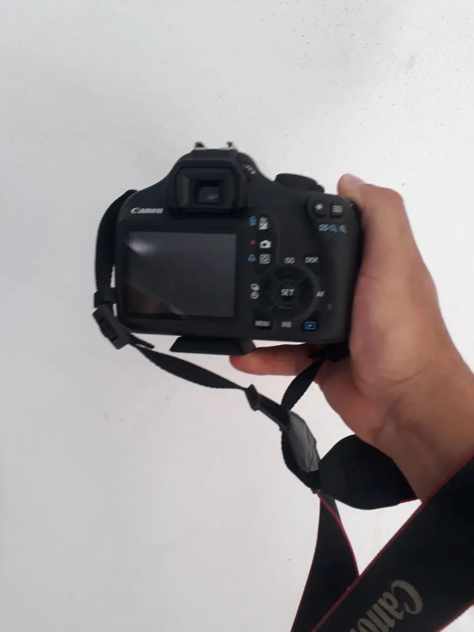 Canon Digital Camera with Sigma 18-250mm Lens + Tripod64290078215555121