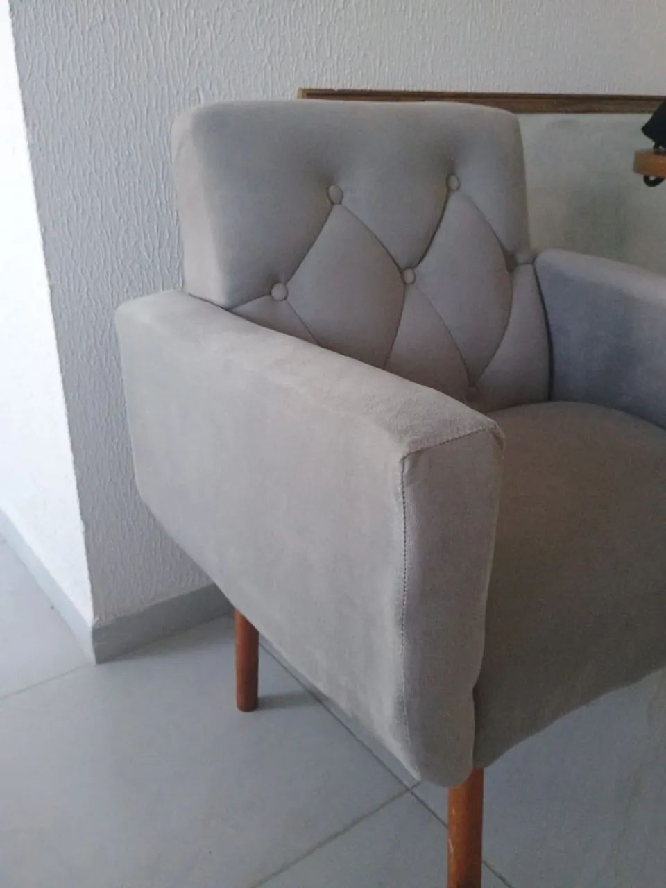 Poltrona modelo retrô418478625286400001