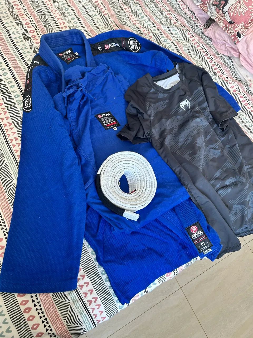 Kimono Atama a3 Ultra Light + rashguard Venum XGG