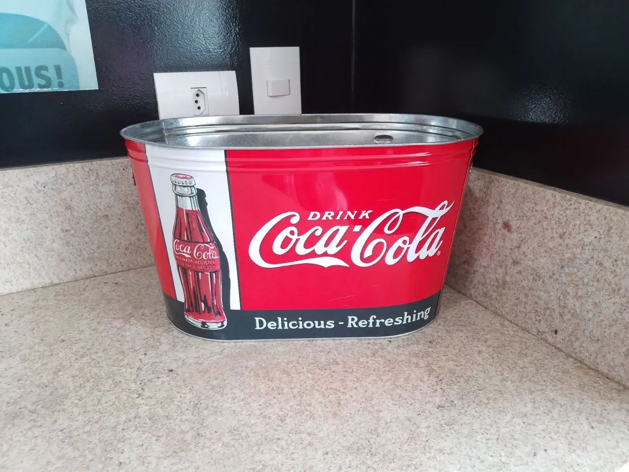 BALDES PARA CERVEJA 1 COCA COLA  1 BUD E 1 EISENBAHN INCUIDO COPOS E TACAS DIVWRSAS - Foto 3