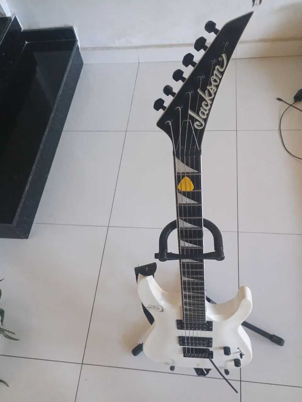 Guitarra Jackson js 22
