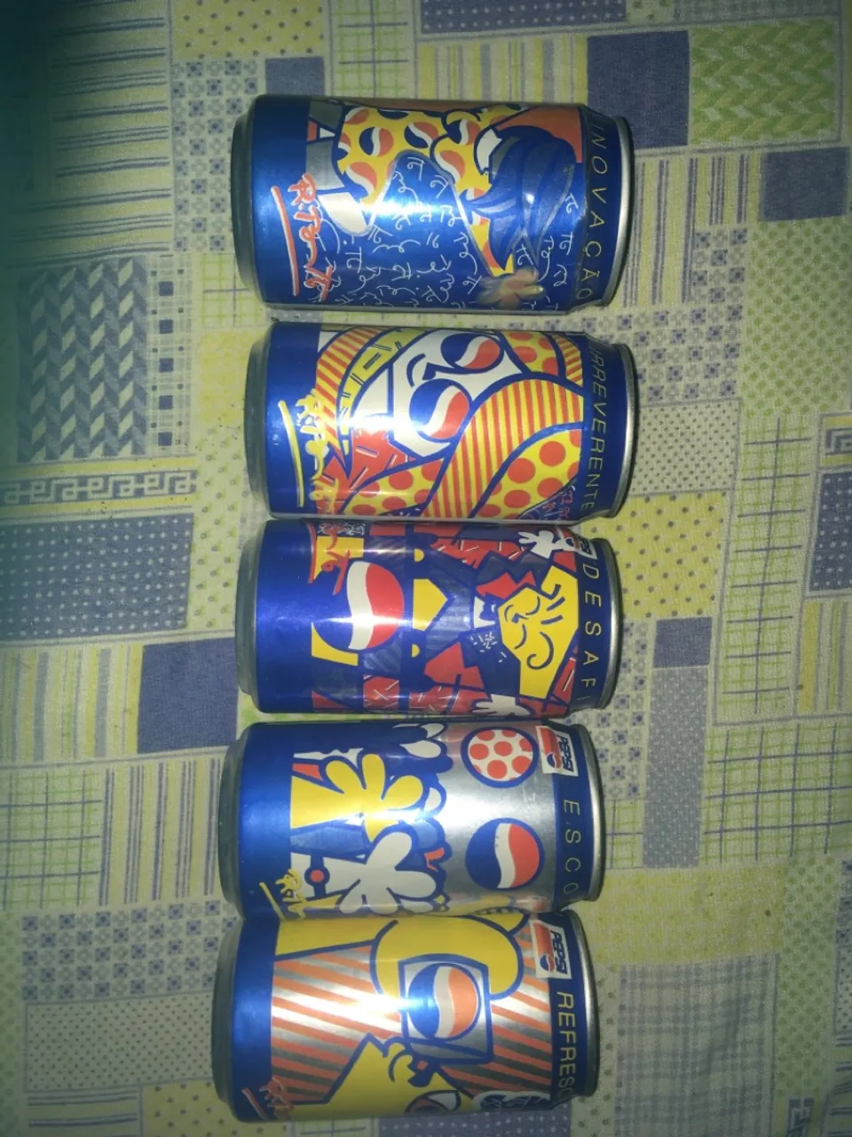 Lote de 5 Latas Pepsi Romero Britto
