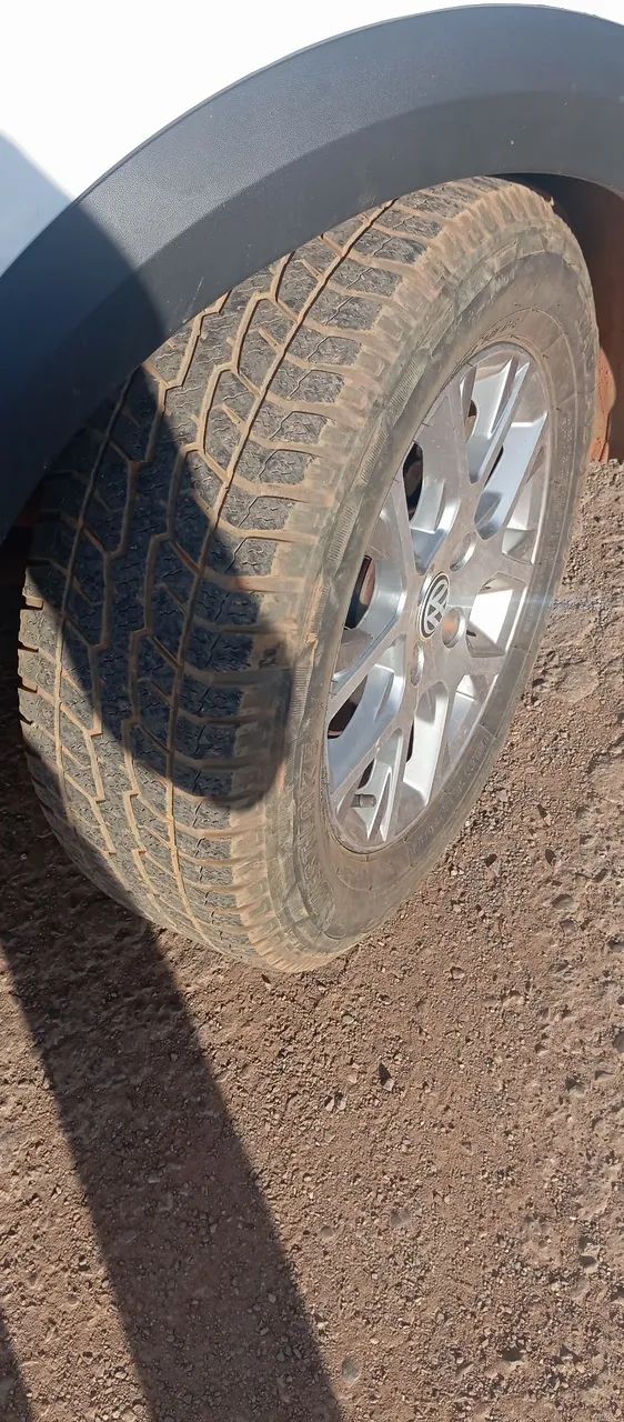 Rodas aro 15 Saveiro Cross em ótimo estado  - Foto 2