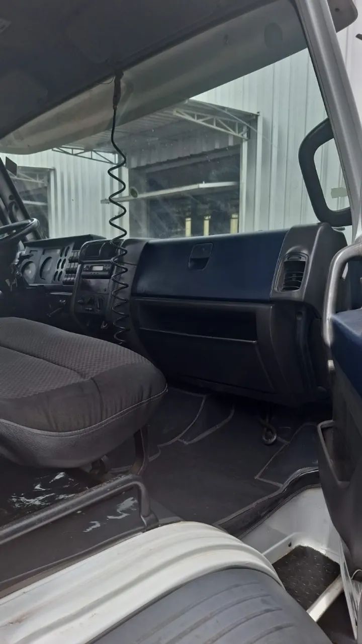 CAMINHÃO POLIGUINDASTE DUPLO ARTICULADO VW/17.180 EURO3 WORKER - Foto 6