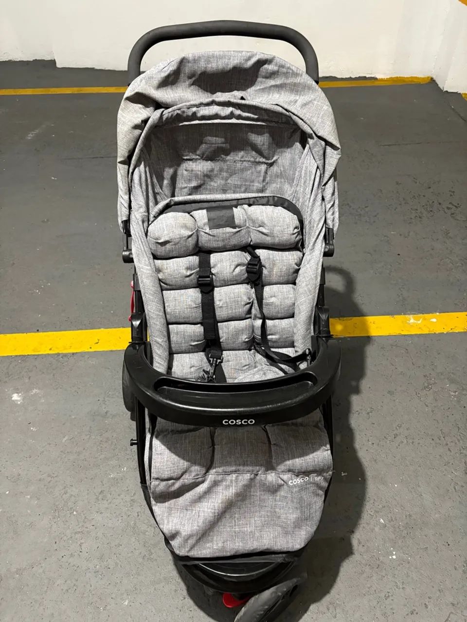 Carrinho de bebê leve e prático - Foto 4