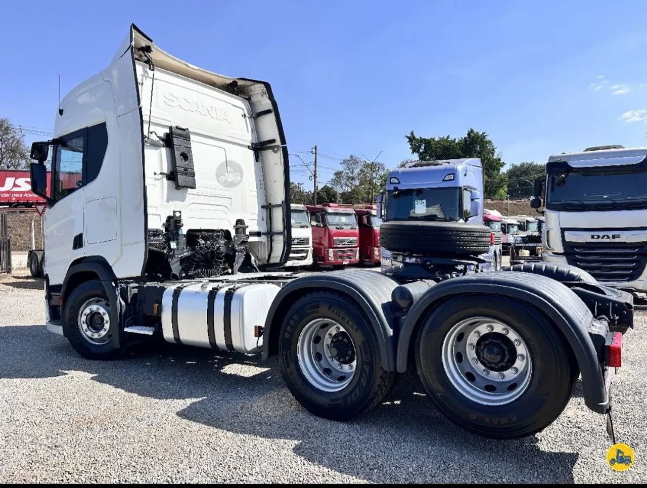 SCANIA R-450 6X2<br>2022/2022<br>CABINE RH (TETO ALTO) - Foto 4