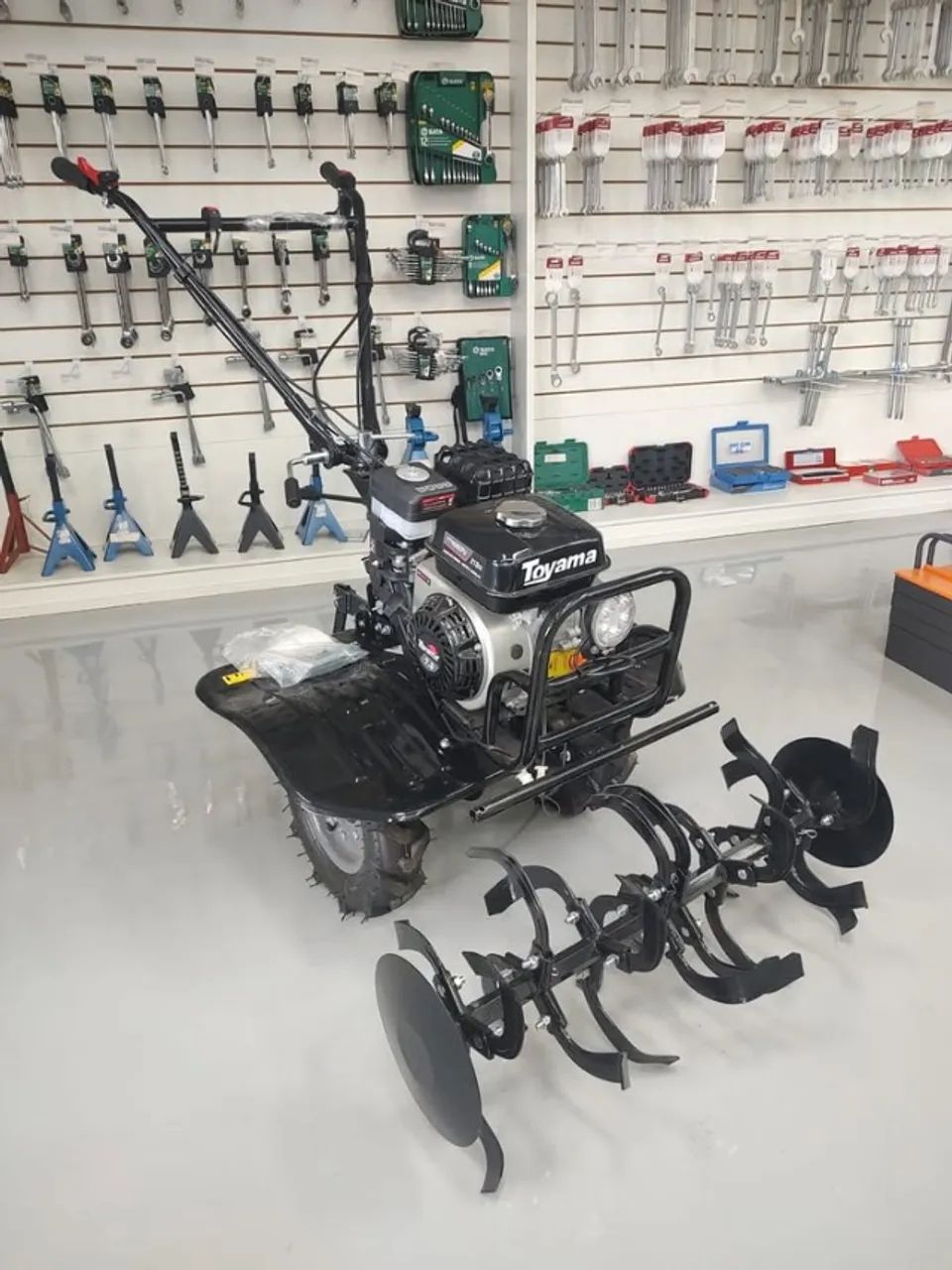 Motocultivador a Gasolina Motor 7Hp 212cc C/ Acessórios TT90 - Toyama (Novo)