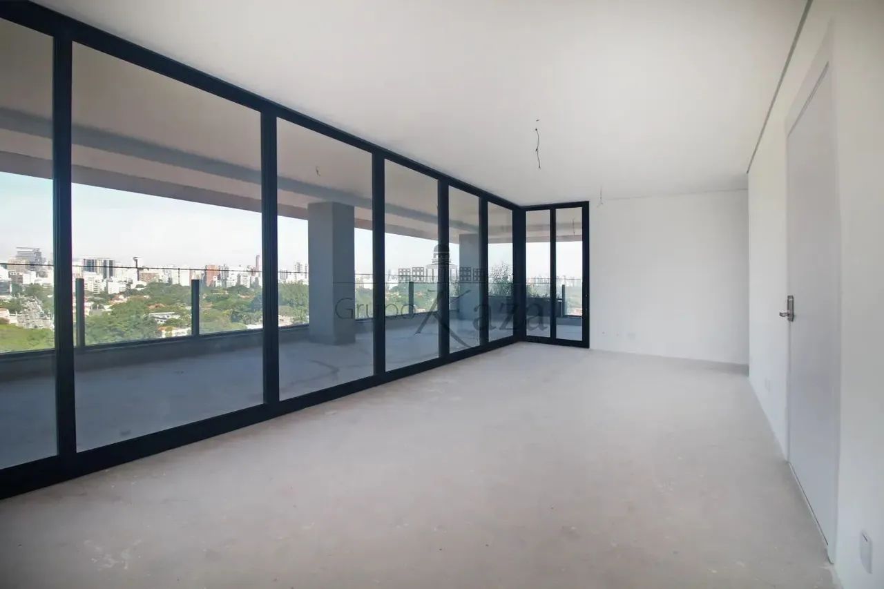 Apartamento - Paraíso - 3 Suítes - 231m².