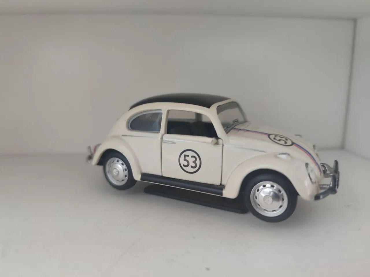 Fusca 53 - Miniatura marca schuco,mais Fusca com teto - Foto 3