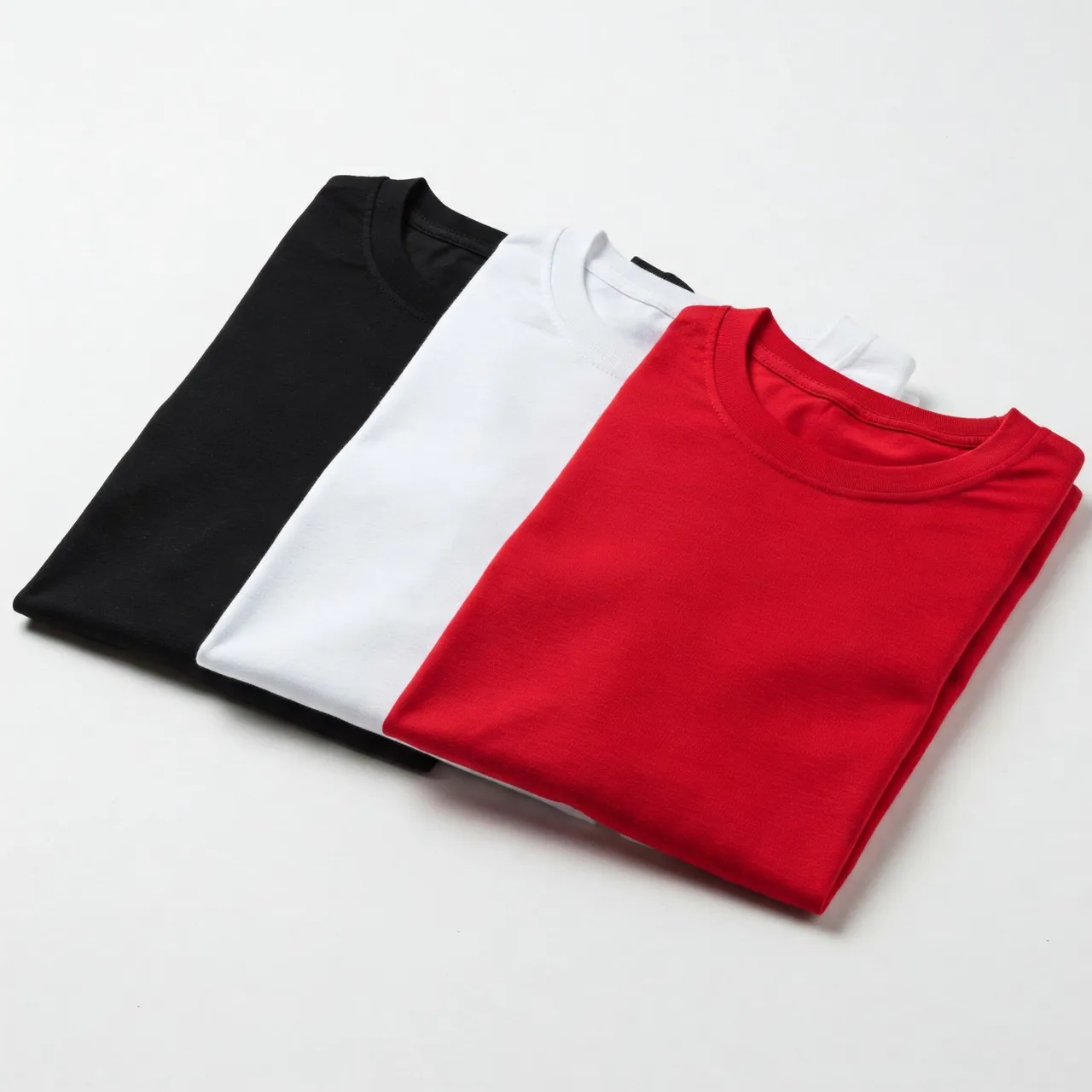 Kit 3 Camisetas Básicas - Preto, Branco e Vermelho 100% algodão fio 30.1 penteada