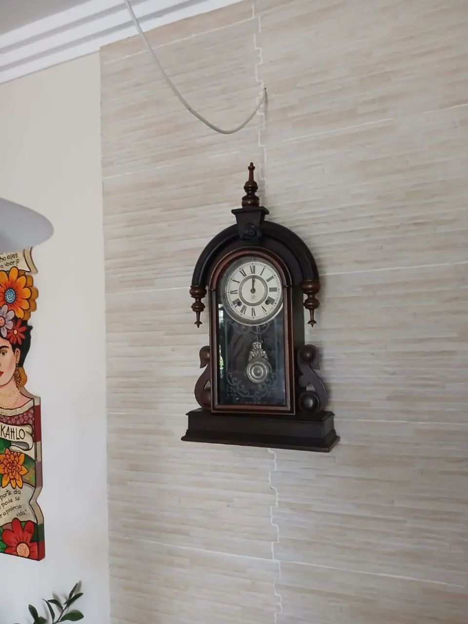 Antiques: stove, iron, porcelain and leather travel bags.64292885816449120