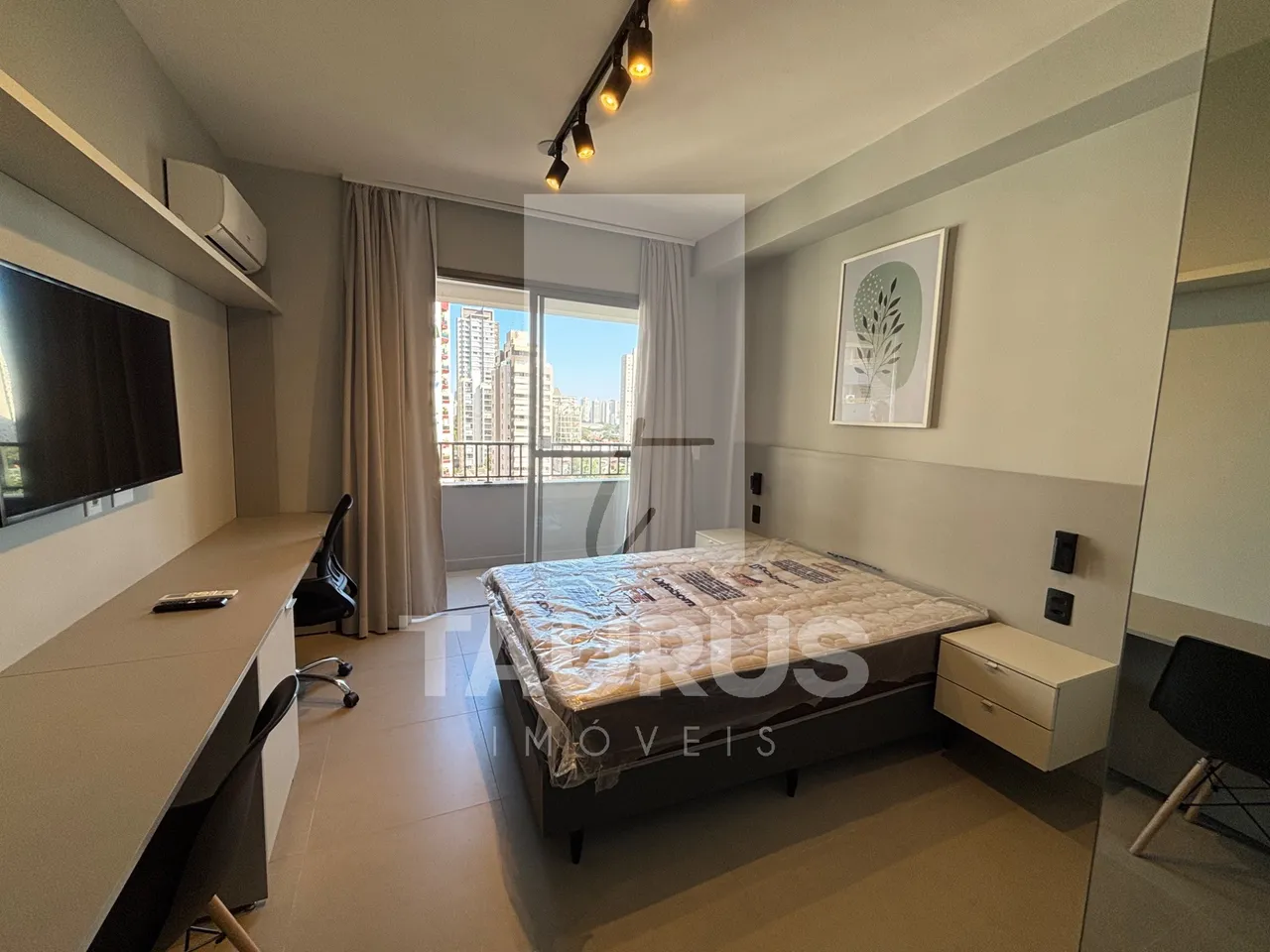 Studio para comprar ou alugar, novo, 1 suíte, 26 m², na Vila Olímpia, São Paulo.