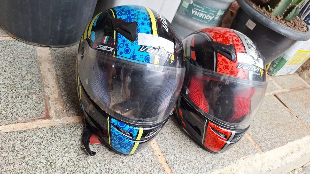 2 Capacetes POR 100$ - Foto 2