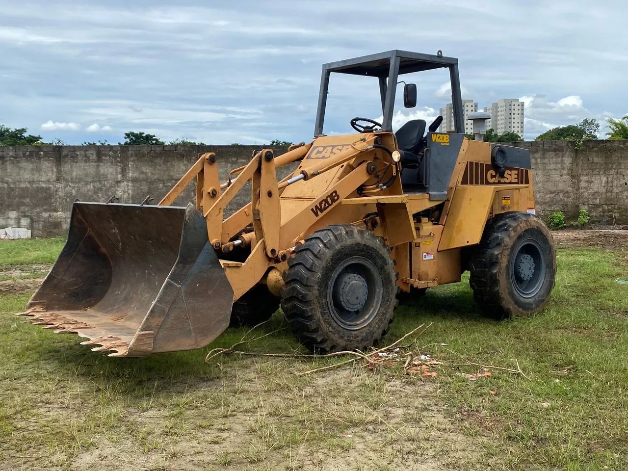Pa Carregadeira Case W20B Turbo