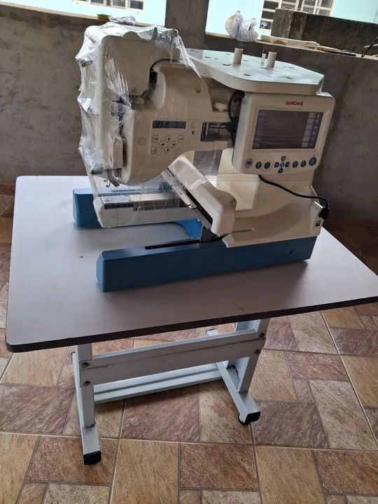 Máquina de Bordar Janome MB4 - Foto 5
