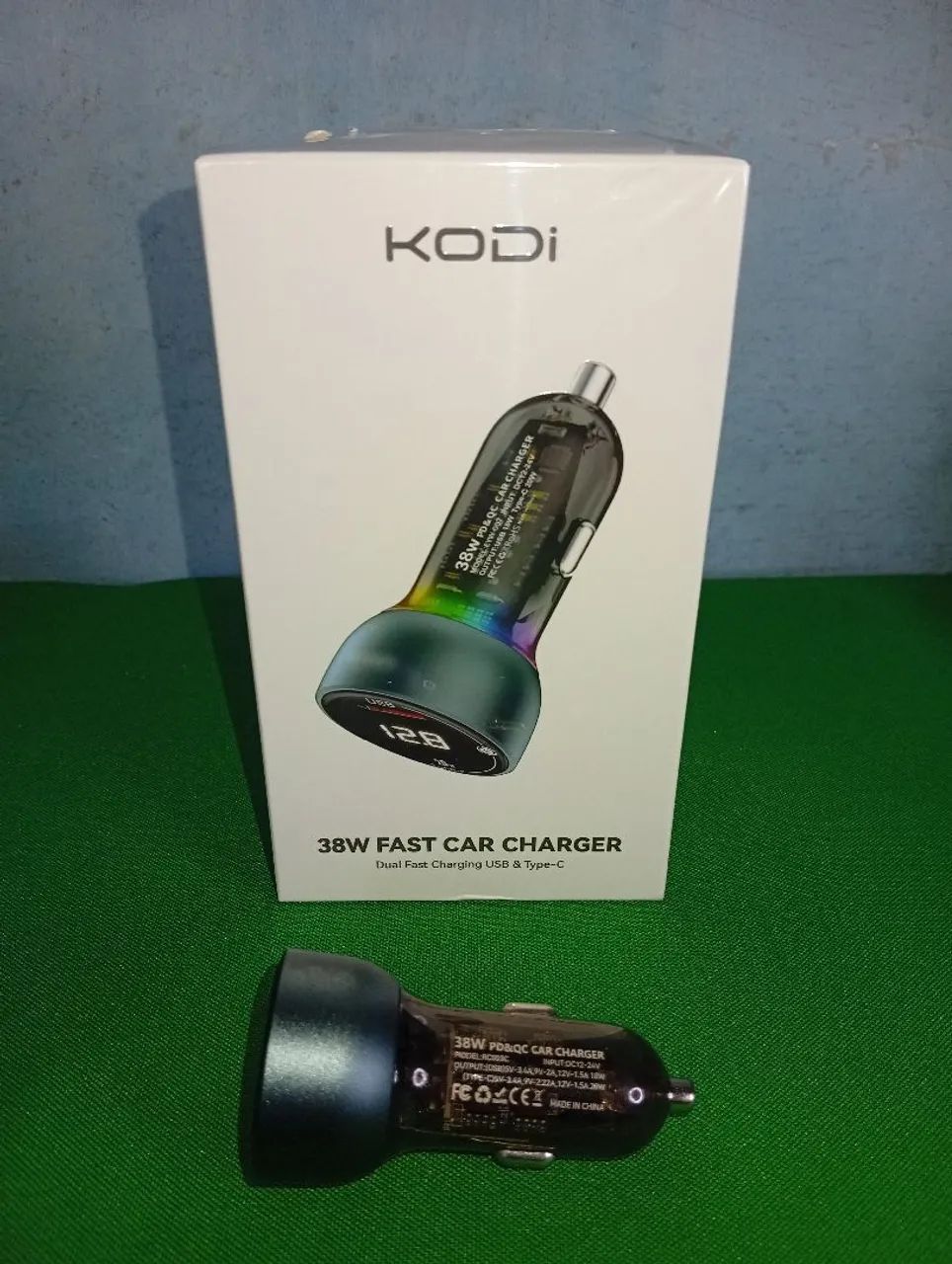 Carregador De Carro De 5V 3.1A USB E Tipo C Duplo Com Visor LED Telefone - Foto 6
