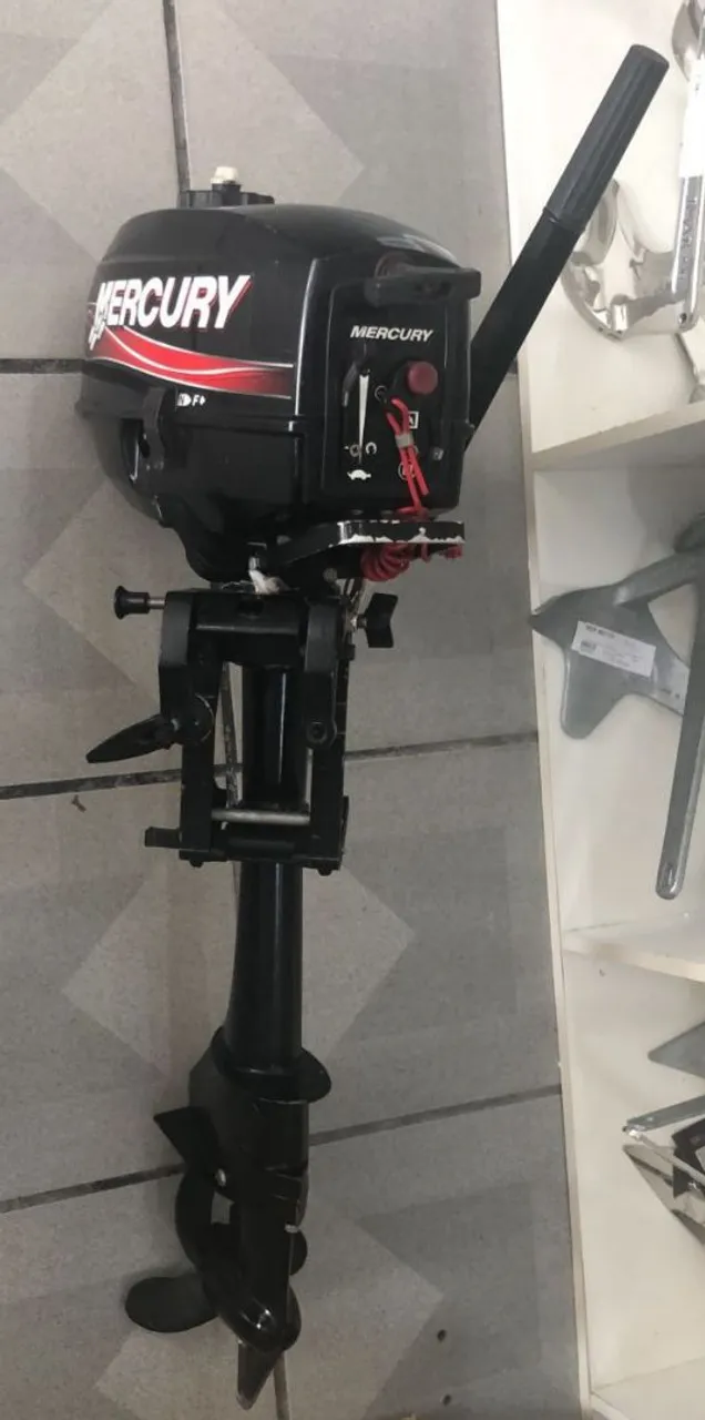 Mercury 3.3 HP - Motor de Popa Seminovo
