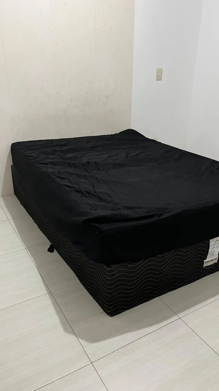 cama de casal (box e colchão)  - Foto 2