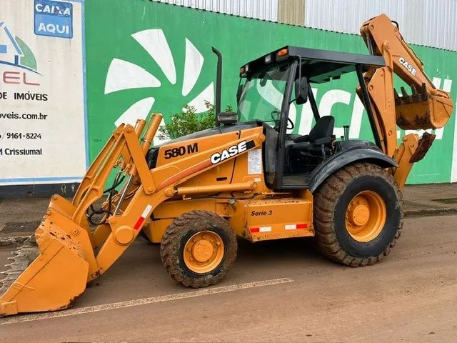 Retroescavadeira CASE 580M 4x4