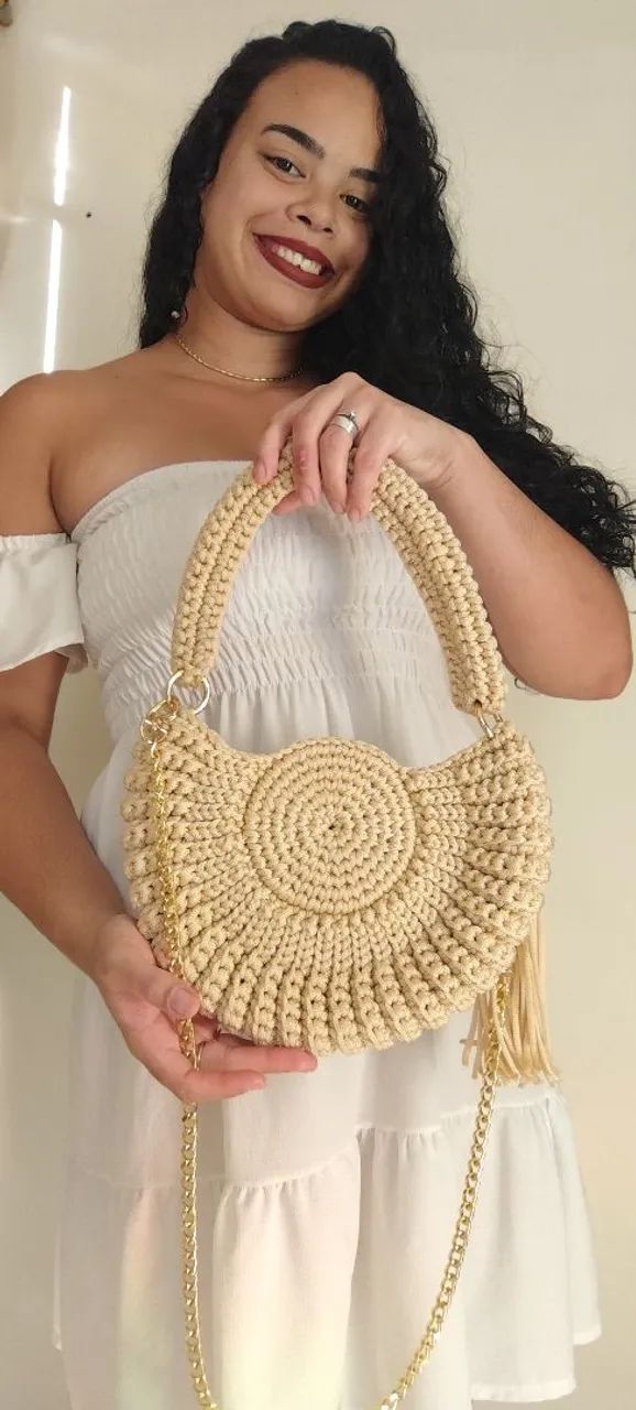 Bolsa Artesanal em formato De Oreo, em crochê
