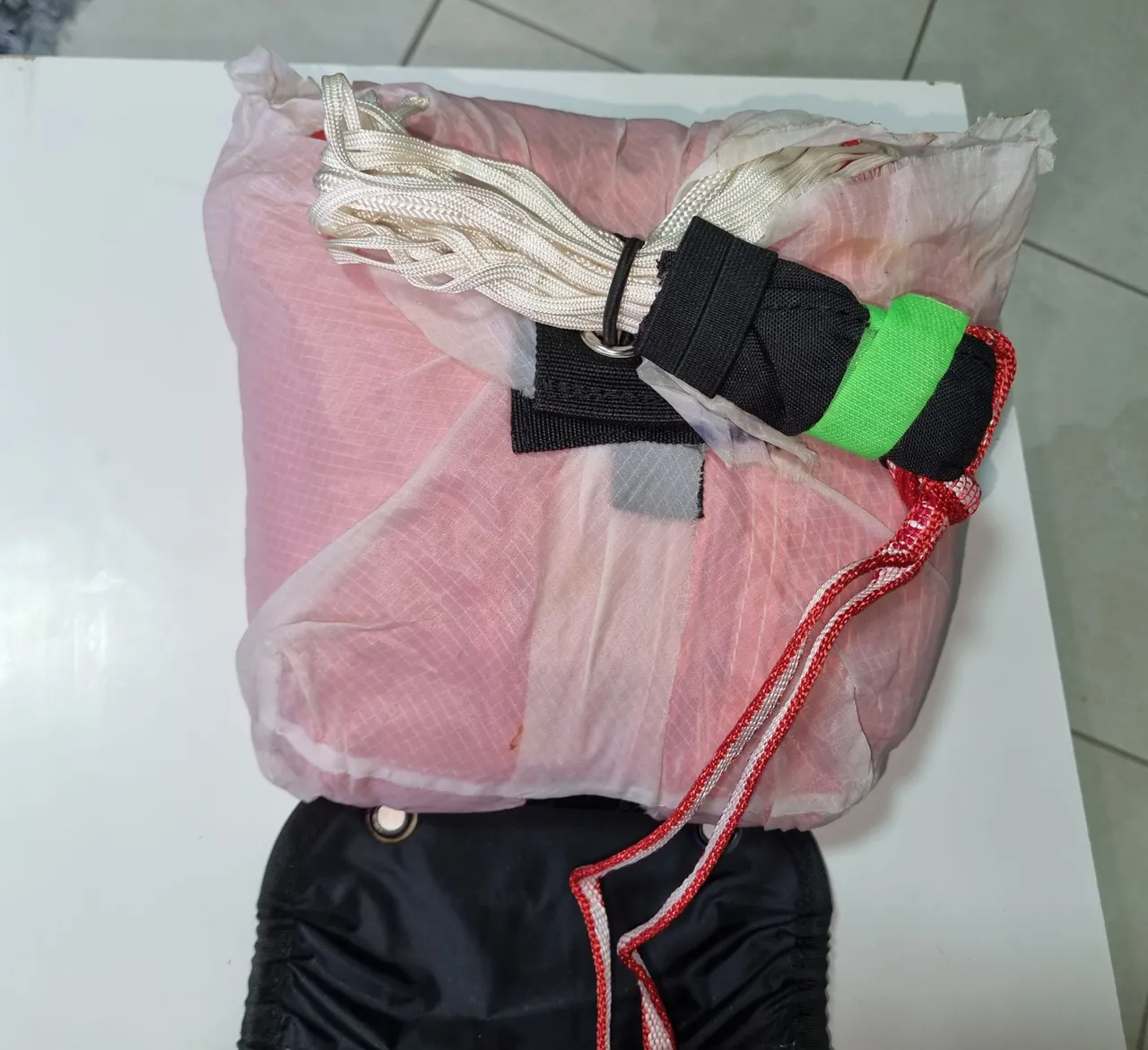 Paraquedas de emergência UltraLite WindTech