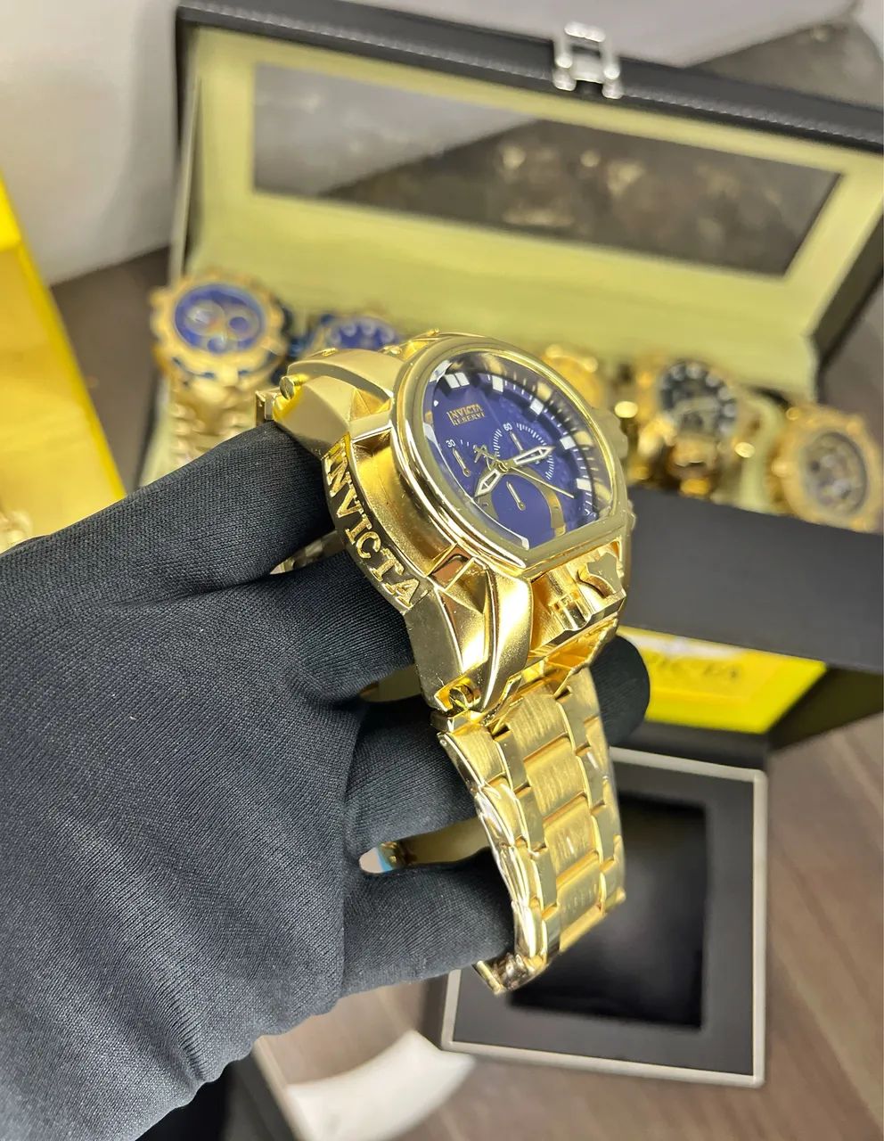 Relógio Invicta Zeus dourado - Foto 2