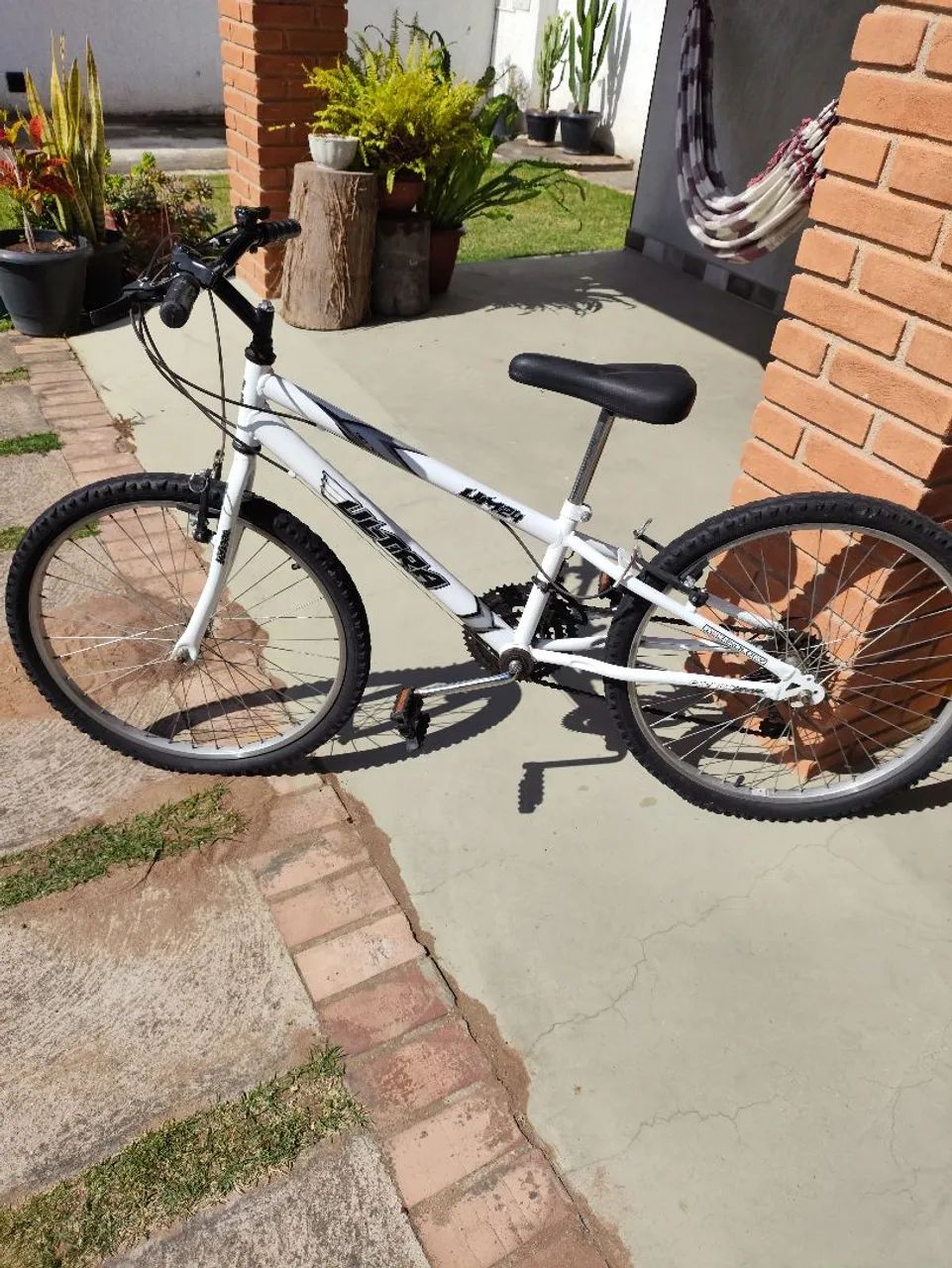 Bicicleta aro 24 com marcha 