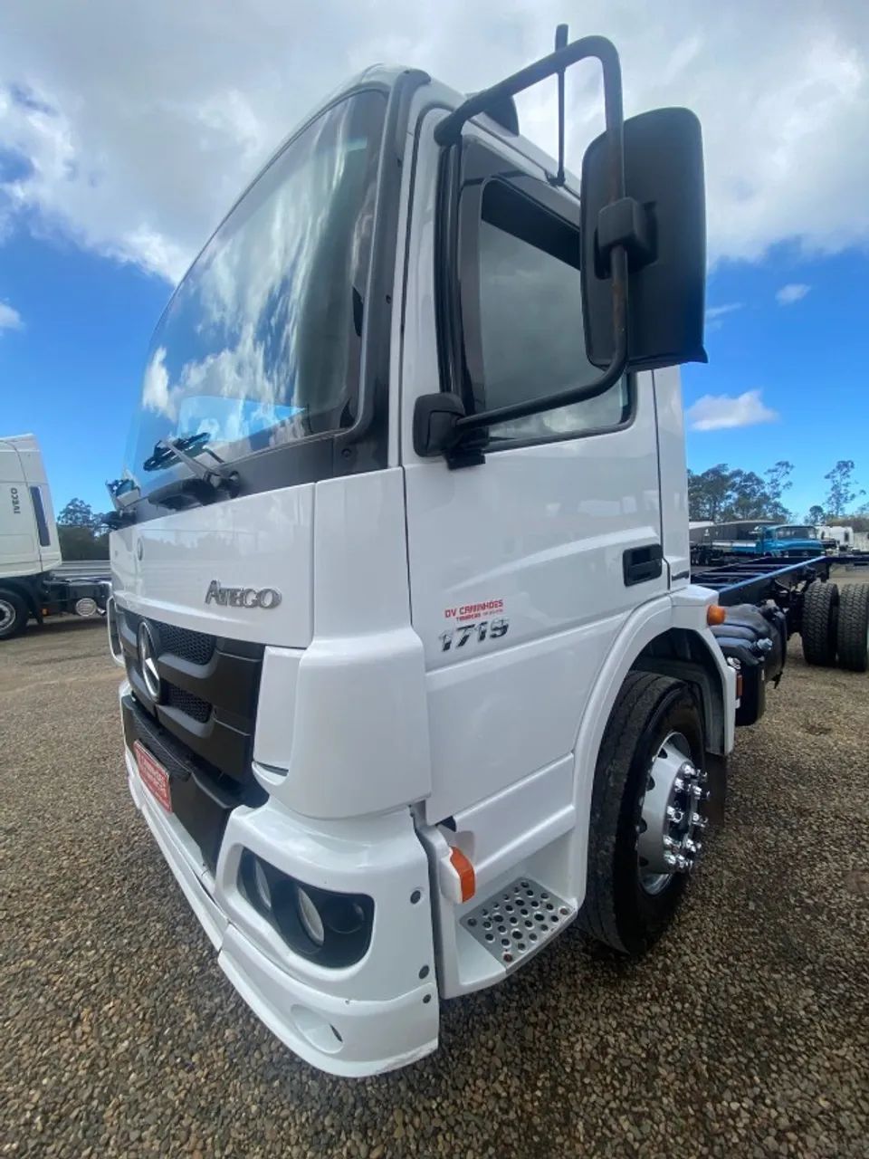 M Benz Atego 1719 - Ano 2016 No Chassi - Foto 5