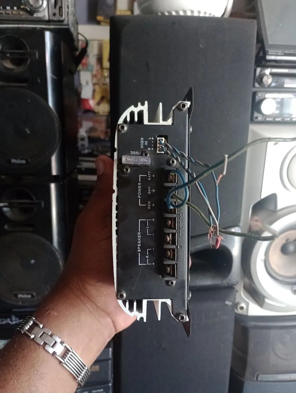 Amplificador de Áudio Stereo 500W - Foto 4