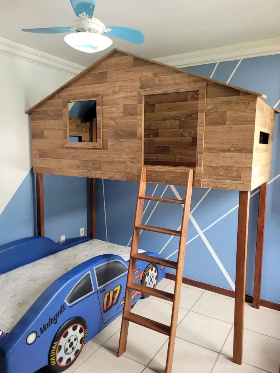 Cama beliche casa de MDF
