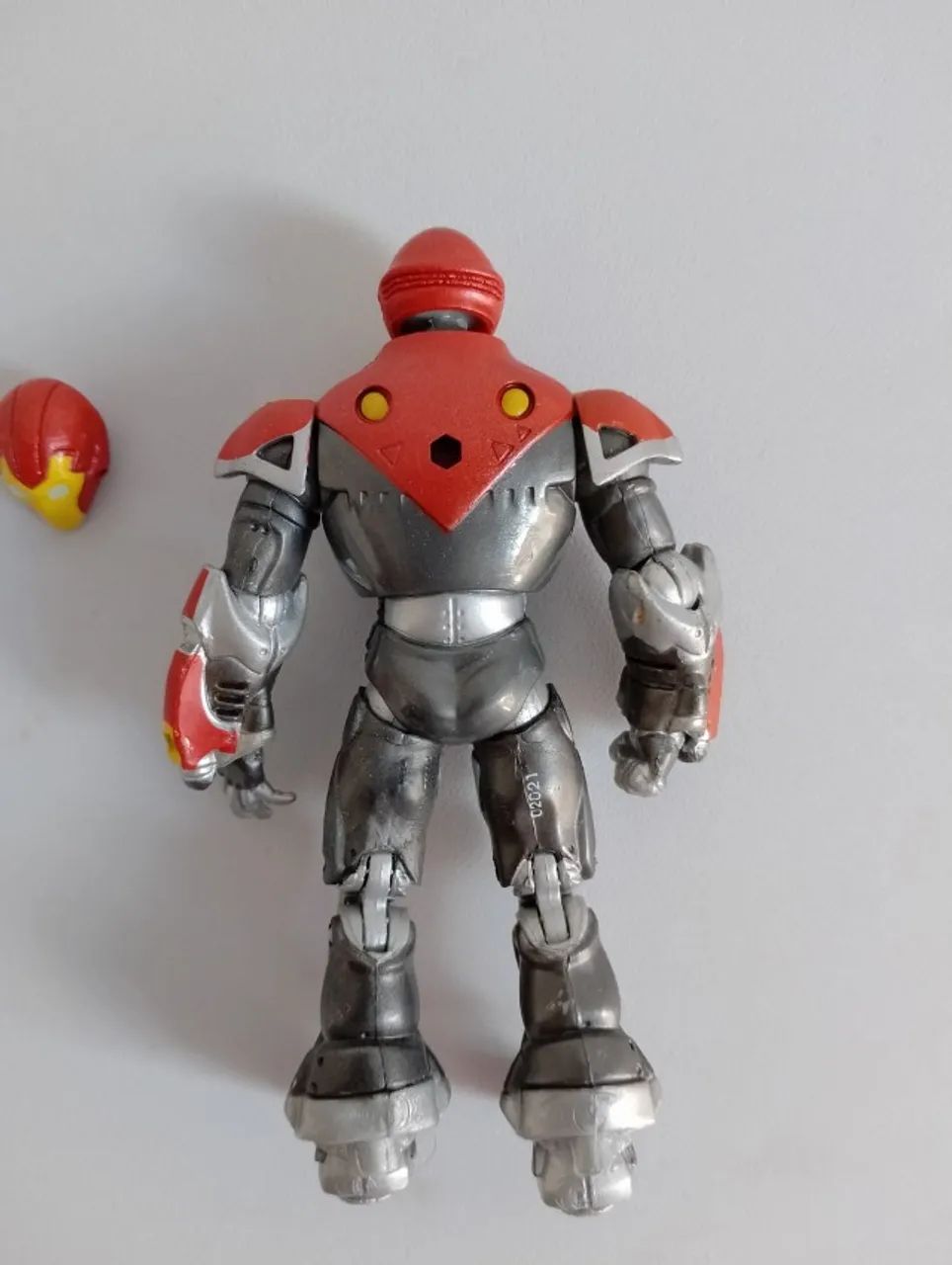 MARVEL UNIVERSE HOMEM DE FERRO ULTIMATE 10 CM HASBRO - Foto 3