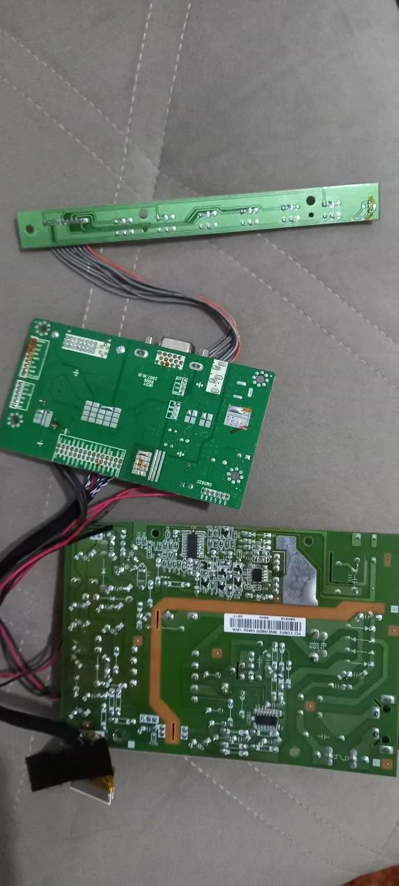 Placa, fonte, controladora, teclado e cabos  - Foto 4