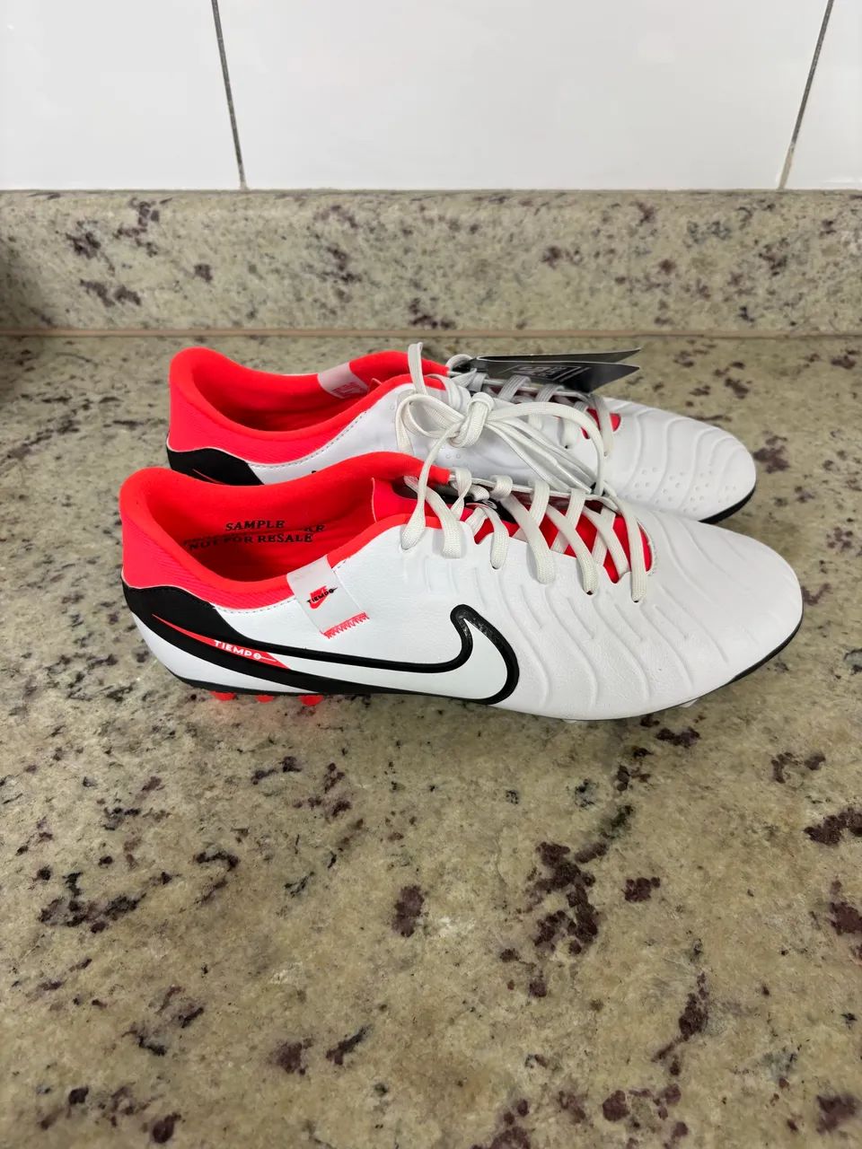 Chuteira nike Tiempo Legend 10 Academy AG branca