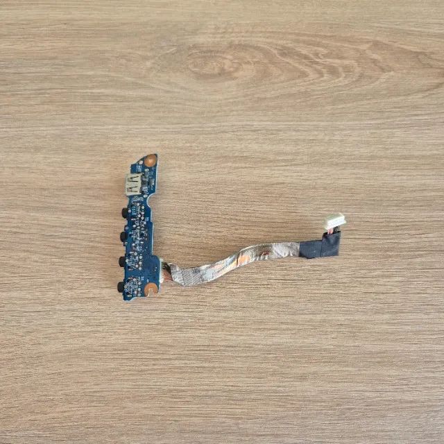 Placa Usb Auxiliar Avell G1512 New | Usada | Funcionando - Foto 5