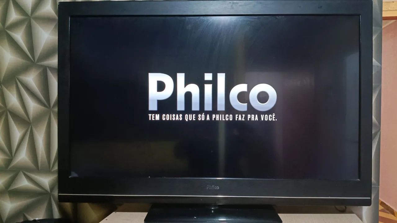 Vendo televisão Philco 42 polegadas não é smart 