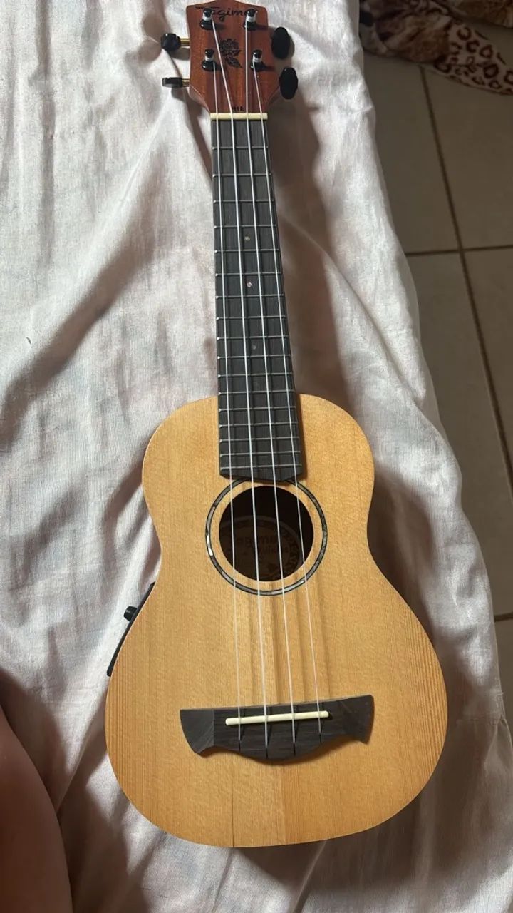 Ukulele Tagima
