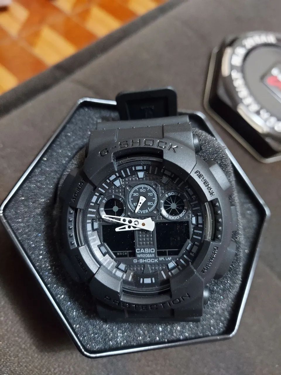 Relógio esportivo copia do G-Shock Ga100, (não é CASIO) + Brinde  - Foto 3