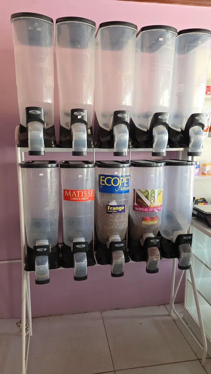 Dispenser de ração a granel
