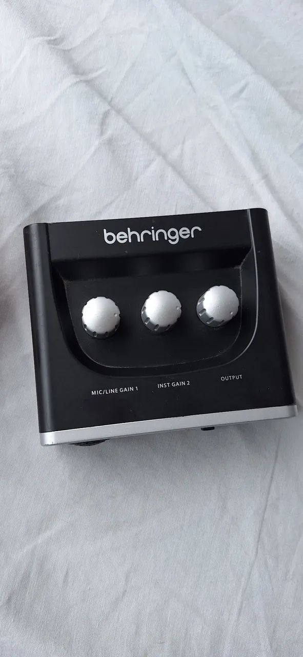 Interface de som Behringer U-Phoria UM2 - Foto 4