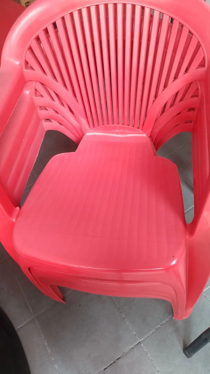 Conjunto mesa e cadeira de Plástico. - Foto 3