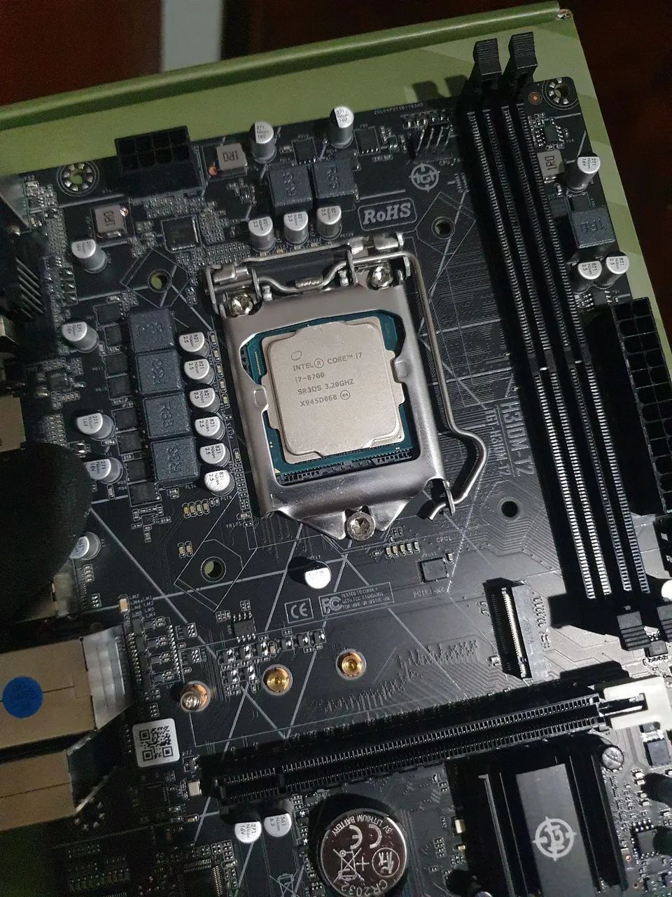 Kit i7 8700 + placa mãe H310M (m-atx)