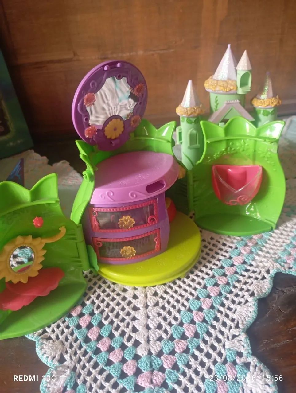 Lote Tinker bell caixa de jóias castelo e e boneca vidia - Foto 2