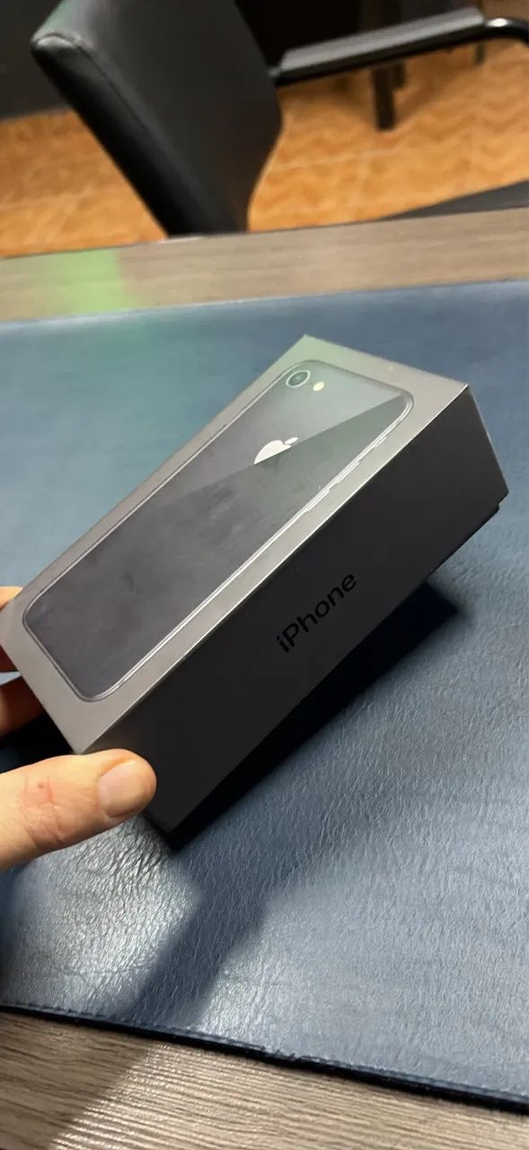 iPhone 8